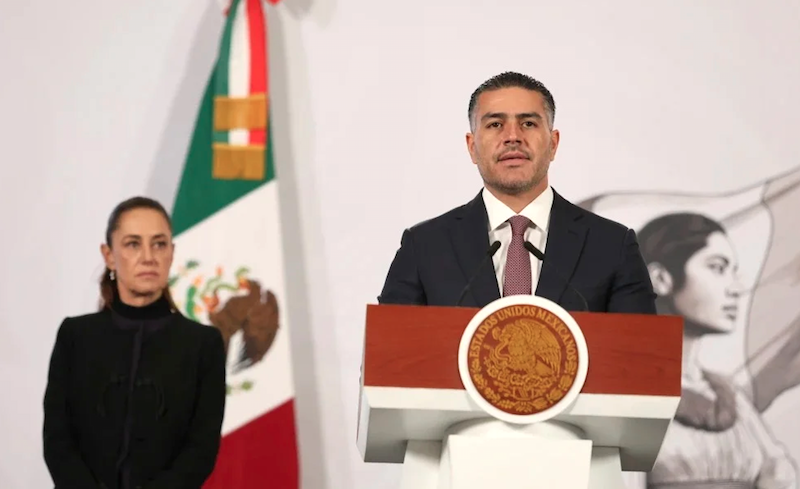 El Giro del Timón: Inteligencia Operativa y la Nueva Doctrina de Seguridad de Omar García Harfuch.
INFO🔗lapalabrapolitica.mx/el-giro-del-ti…
#Análisis #Seguridad #México #OmarGarcíaHarfuch
<a href="/Claudiashein/">Claudia Sheinbaum Pardo</a> <a href="/paus_silva/">Paulina Silva</a> <a href="/JesusRCuevas/">Jesús Ramírez Cuevas</a> <a href="/OHarfuch/">Omar H Garcia Harfuch</a> <a href="/ErnestinaGodoy_/">Ernestina Godoy Ramos</a> <a href="/AlmiranteSrio/">Raymundo Pedro Morales Ángeles</a> <a href="/Defensamx1/">@Defensamx</a> <a href="/m_ebrard/">Marcelo Ebrard C.</a>