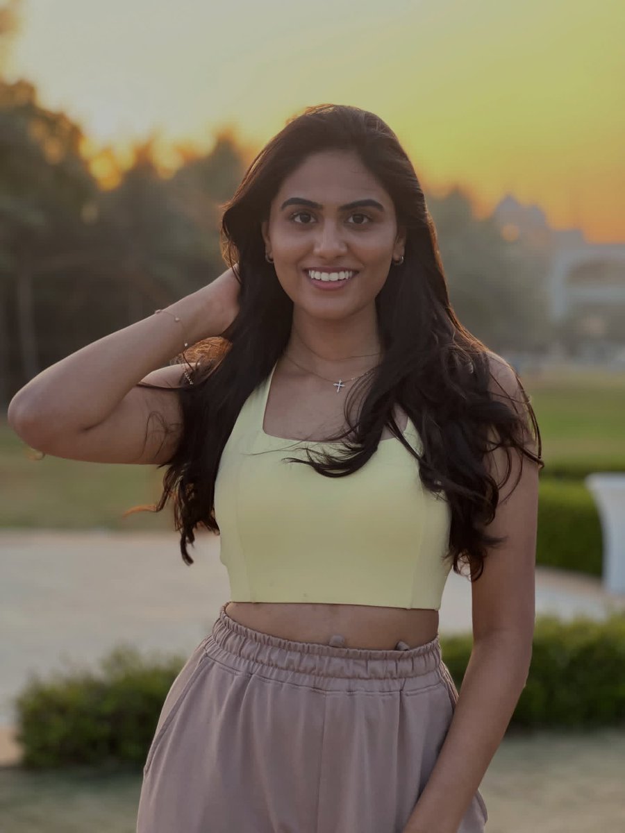 Weekendvibes_'s tweet image. Preetha 💛

#Preetha