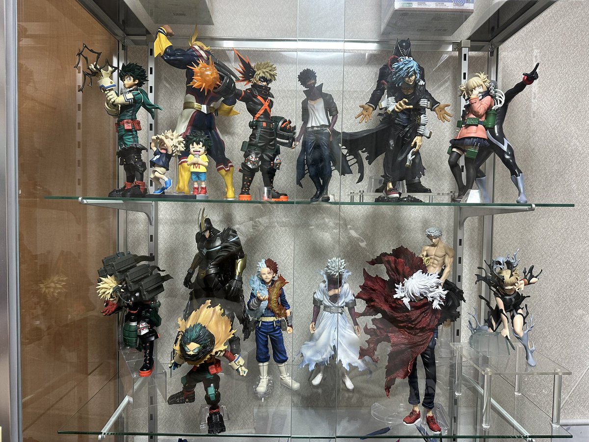 3年前ぐらいなら集め始めたヒロアカのフィギュアやっと理想の