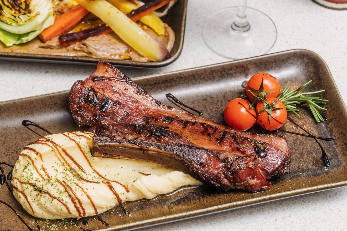 NostosHove's tweet photo. One night One kitchen

Nostos x Carne Hove 🇬🇷🔥

A Greek takeover celebrating independent hospitality, collaboration &amp; the Brighton food scene doing what it does best backing each other

This Thursday
Book now. https://t.co/8sDE2HPabh

#Brighton #Hove #Collaboration #SupportLocal https://t.co/3B6e0vYg84