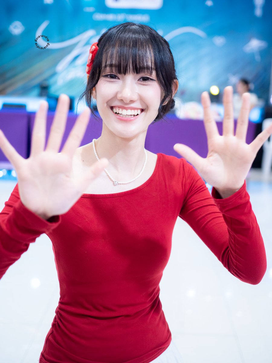 คือฉันชอบเธอ ตั้งแต่วันแรกที่เจอ~❤ 

#PraeCGM48
#ได้ด้ายไหม_Roadshow
#CGM48