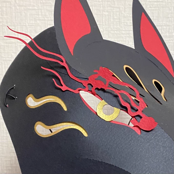 オプションパーツ、『焔眉」。 「きつね」面の目元も装飾できます。 ¥550 (税抜・送料別) 『和雑貨 環』通販→