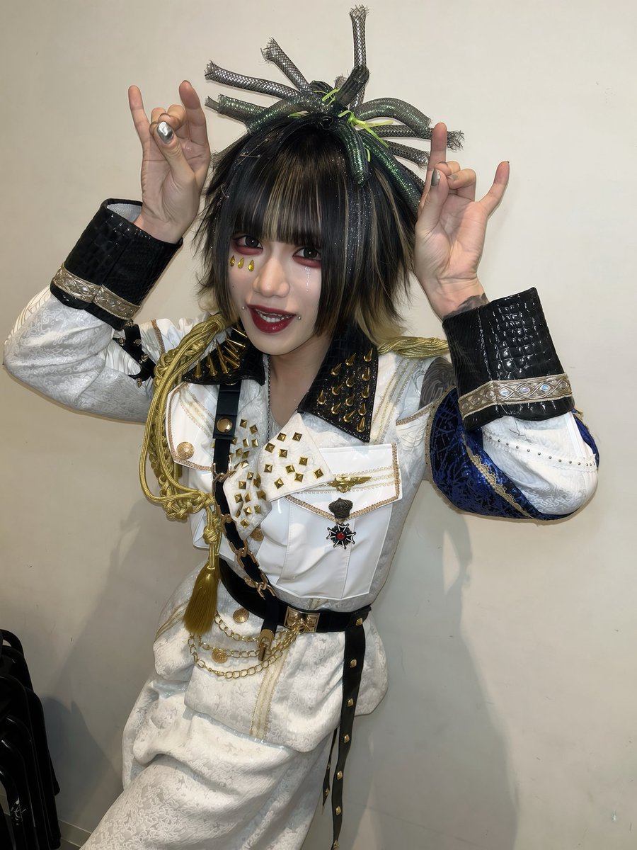 越路屋 葵🚬2026.08.04 Zepp Shinjuku (@dennou_aoi) / Posts / X