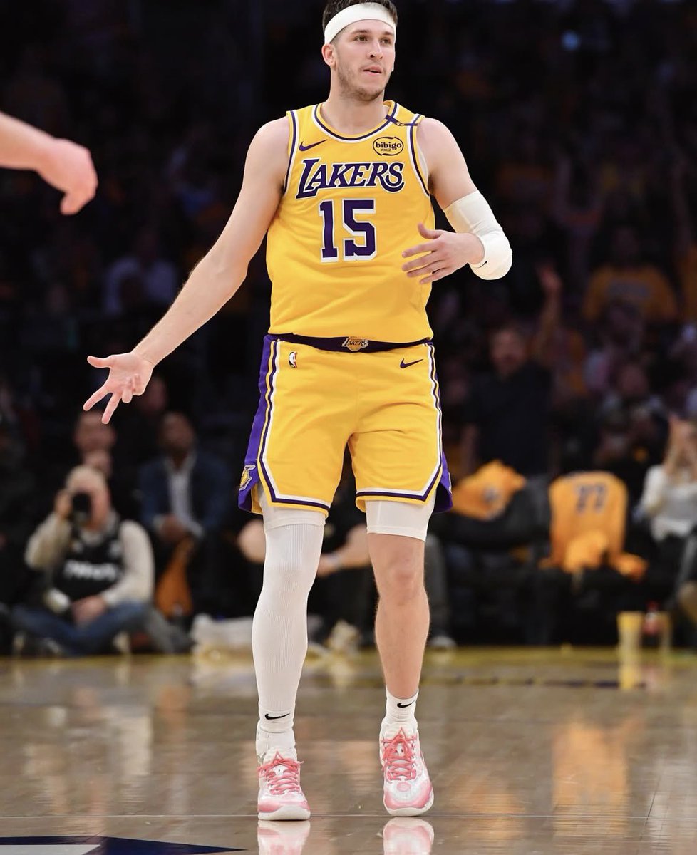 dashprops's tweet image. NBA’s BEST BET🏀
#LakeShow vs #OrlandoMagic 

Austin Reaves O 21.5 Points #Lakers 
(-122 FD)

2/24 NBA Prop #2

Reaves has fell under the radar just a tad bit.
He’s facing a 1on1 Orlando defense that is going to let you take a ton of FGAs.
They are ranked 4th in isolation