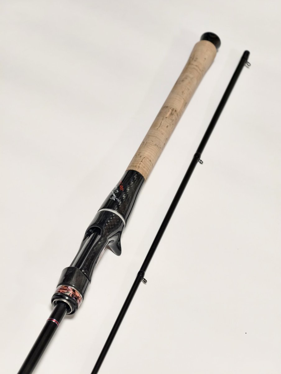 Gautraman's tweet photo. 【依頼品】GW78UL/MB-2 能登SPL.
7'8"　85g　Cast〜7g
「能登の藻場で尺メバルを1gジグ単で誘い引きずり出すベイト長距離砲」というお題を具現化。0.55mmチタン穂先とロックフィッシュ用Mクラスのバットがしなやかに共存。デザインはネオクラシカルに。
反響・荷重感度とも市販ハイエンドを凌駕！ https://t.co/T0JCJuw2VY