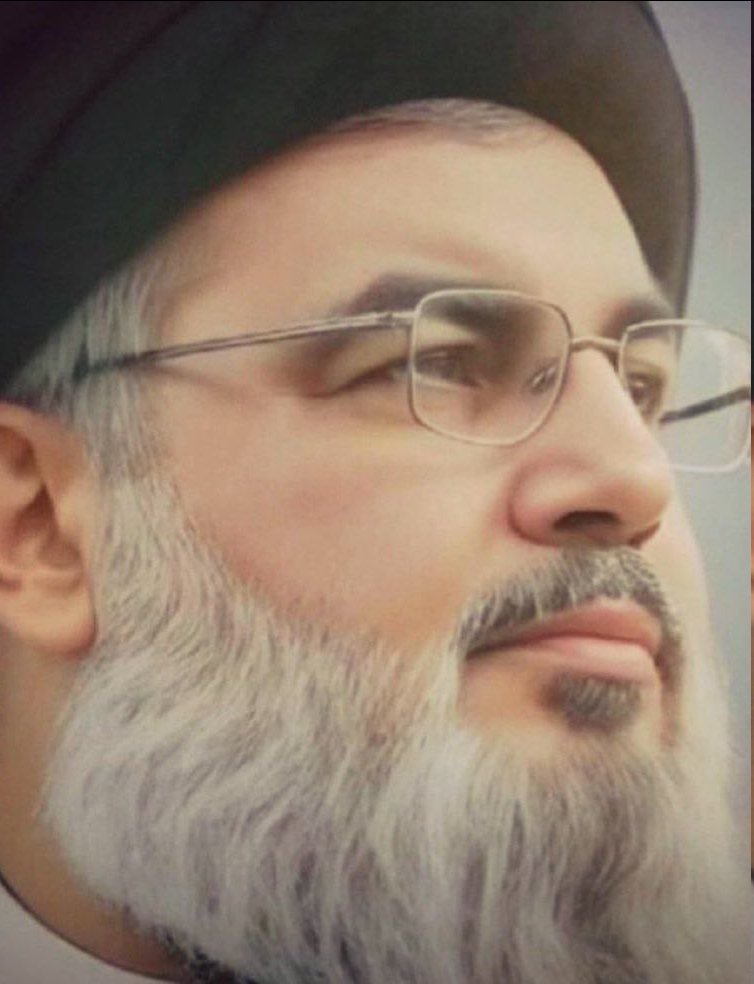 لم يكن الدفن غيابًا بل حضورًا دائمًا في وجدان الأمة وذاكرتها
#شهيد_الامة