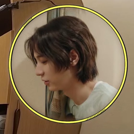 무서운 줄 알았더니
본편보니까 뭔 그냥
한의원 좋아하고 관심 많아서
여기저기 어슬렁거리면서
구경하는 초딩잇음 ㅅㅂ