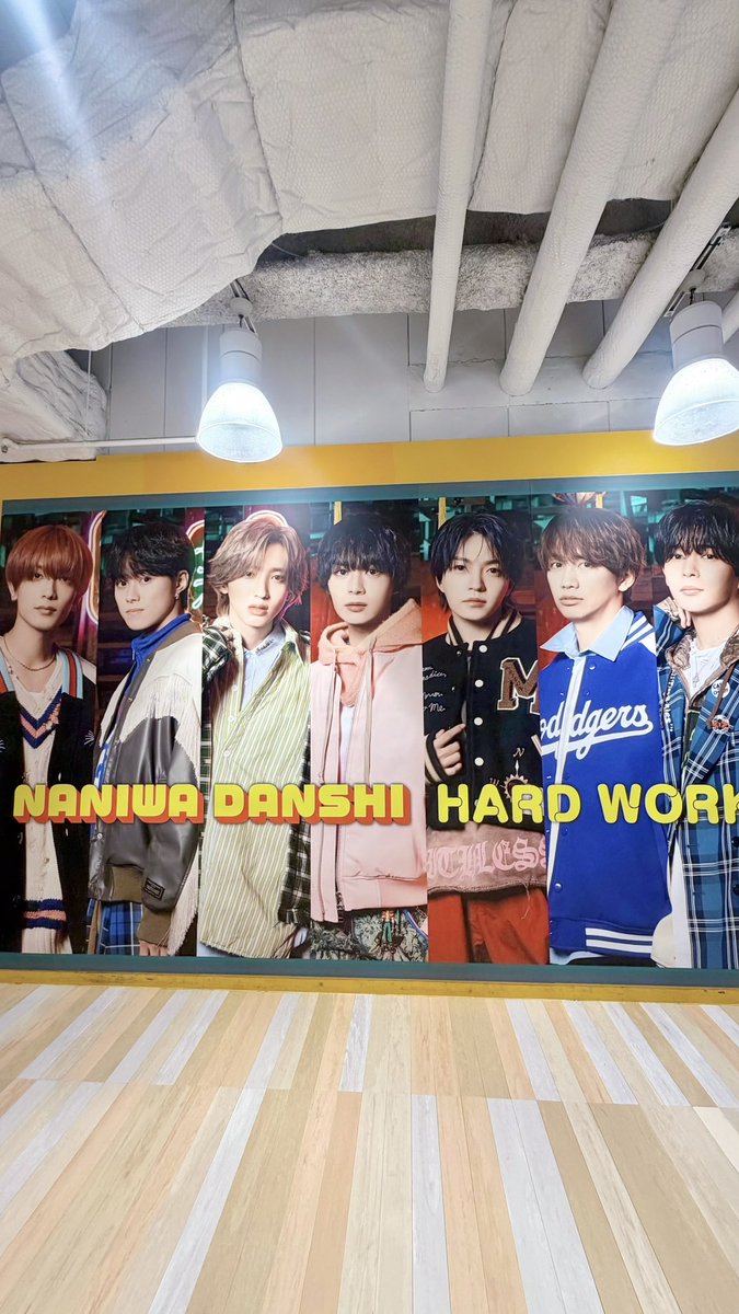 815knt__'s tweet photo. パネル最終日に様子伺ってきたっᐢ ܸ.  ̫ .ܸ ᐢ💛🎶HARDWORKな1日だった👊🏻⭐️💘 https://t.co/kvJEenGg44