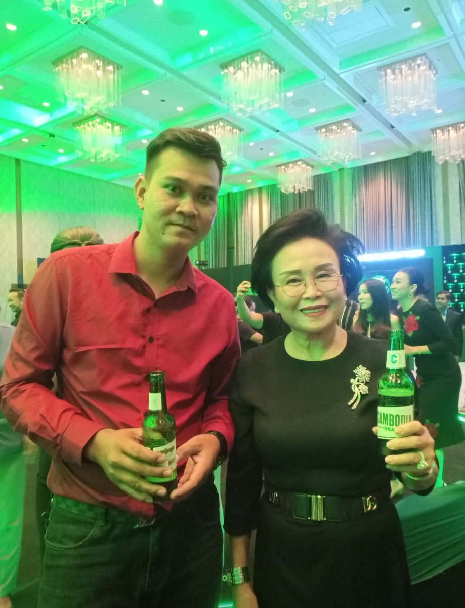 អ្នកលក់ចង្រិត លិតគ្មានសល់ tweet media