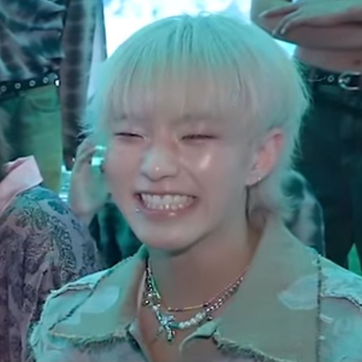 dinoqtbabie's tweet photo. When his eyes squint every time he smile https://t.co/78f4qrgoZ4