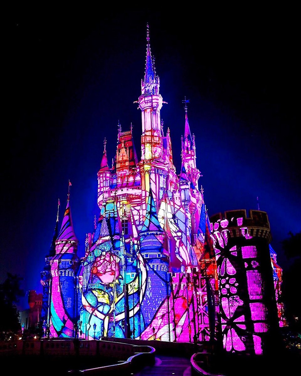 spring_dis2's tweet photo. 東京ディズニーランド夜のキャッスルショー「Reach for the Stars」が9月14日に公演終了

「ワンス・アポン・ア・タイム」が圧倒的に好きだったので､奇跡的に復活なんてしないかな
#TDR #TDL https://t.co/gM16LFTDbU
