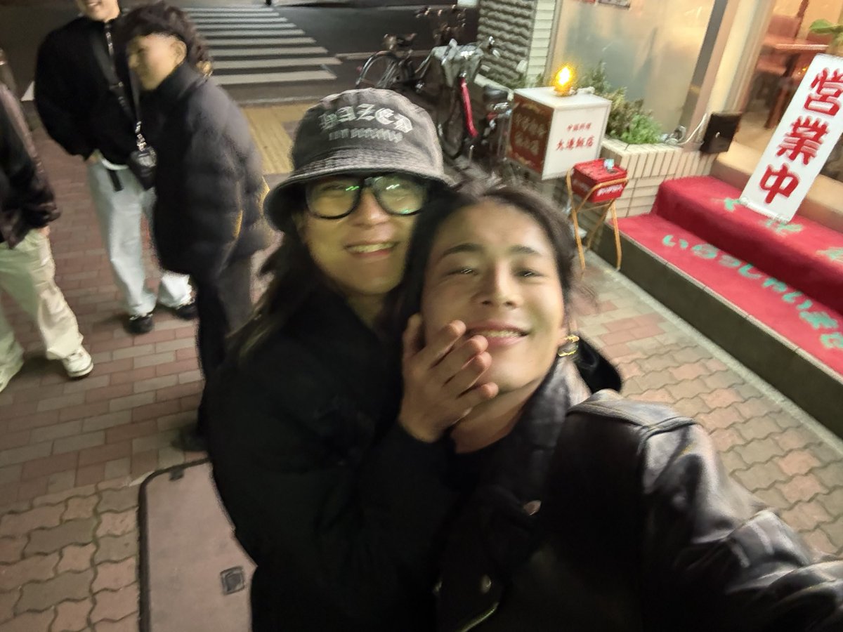 itsuki_guitar_1's tweet image. WORSTRUSH  Gt. support
名古屋ell. FITS ALL

久々のsomelifeとcrowsalive、それとカズキさんにも会えて！

前のバンドをyoutubeとかで見て、ライブハウスに会いに来てくれた子達とかいて嬉しかったよ〜！

次のWORSTRASH サポートは福岡3/8、3/9 2日間です

#WORSTRASH #supportguitar