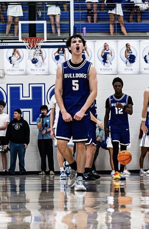 FayBulldogsBB's tweet photo. One last time in Bulldog Arena tonight for our 7 seniors!! ๐ถ๐๏ธ
7:30 vs Southside
#5 - Hudson Garrett
Favorite #Purple memory:
Florida trip with the guys
Advice to #FutureDogs:
Get close with your teammates and have fun
#PurpleDNA ๐ถ๐
#EverythingMatters ๐ https://t.co/KAfbehoB1j