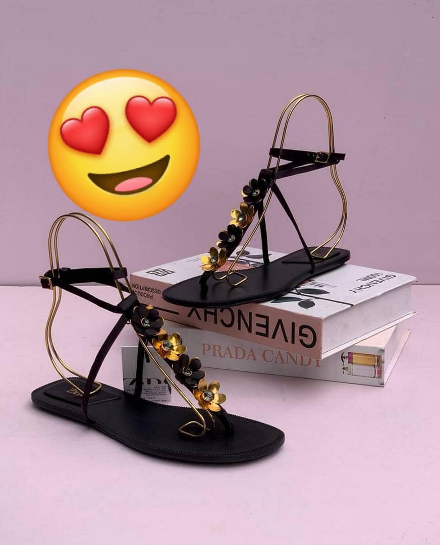 😷Shoesly 👠 tweet media