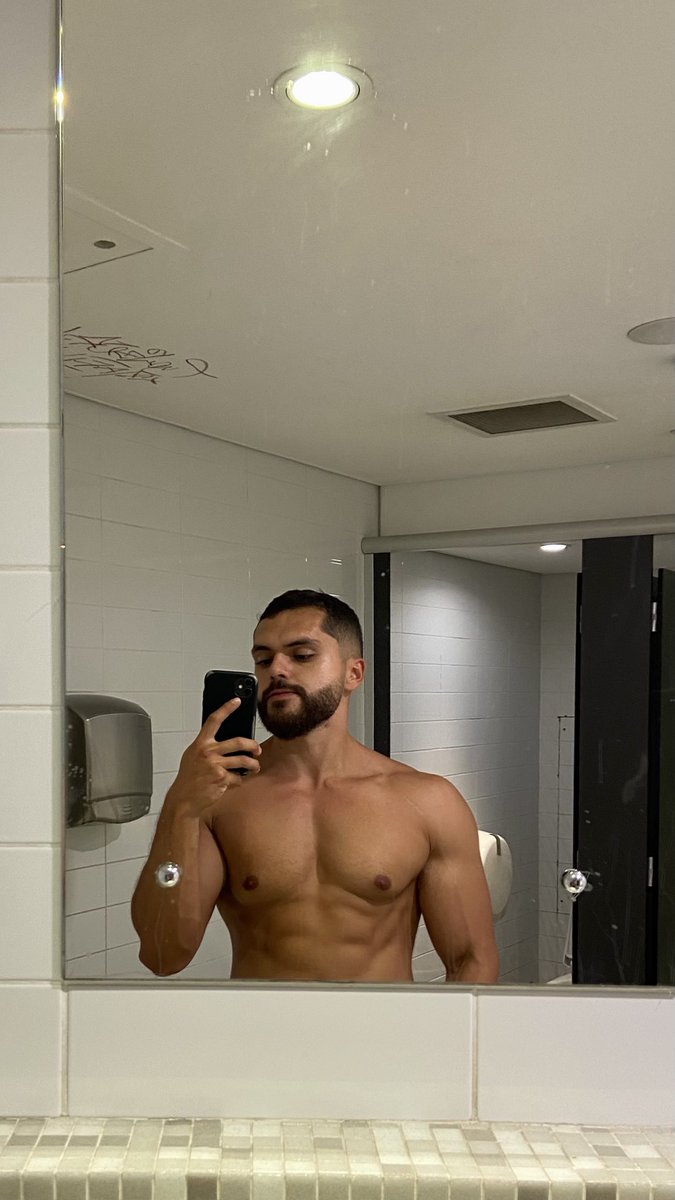 Nicolás tweet media