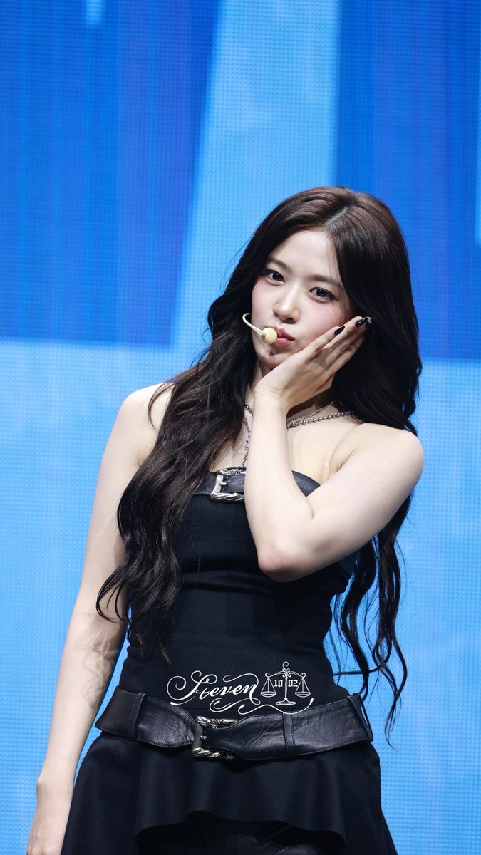 260223 IVE SHOWCASE YUJIN
Goddess🫠
#IVE #아이브 #ANYUJIN #안유진 #IVE_twt