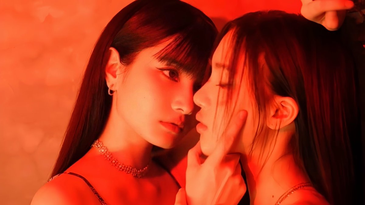 ClairebellTrend's tweet photo. WHAT THE FUCKCKKDKKD WHAT THE ACTUAL FUCKKKK!?!?!!!!????!??? HELLLOOOOOOOOO!??!???!!????? 

#BleJie #เบิ้ลจี่ #mable_siriwalee #เมเบิ้ลสิริวลี #pangjiewr #แป้งจี่ปภาวรินท์ https://t.co/1ODJMVeAVu