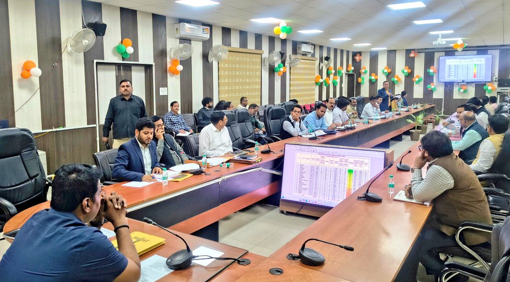 DM Sitapur tweet media