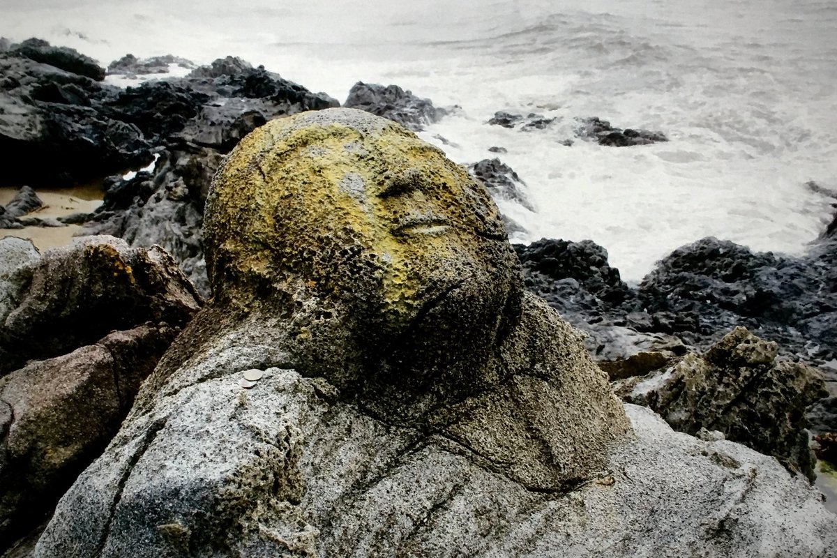 おばんです⭐️ 山形県遊佐町吹浦の十六羅漢岩🙏元治元年〜明治元年作