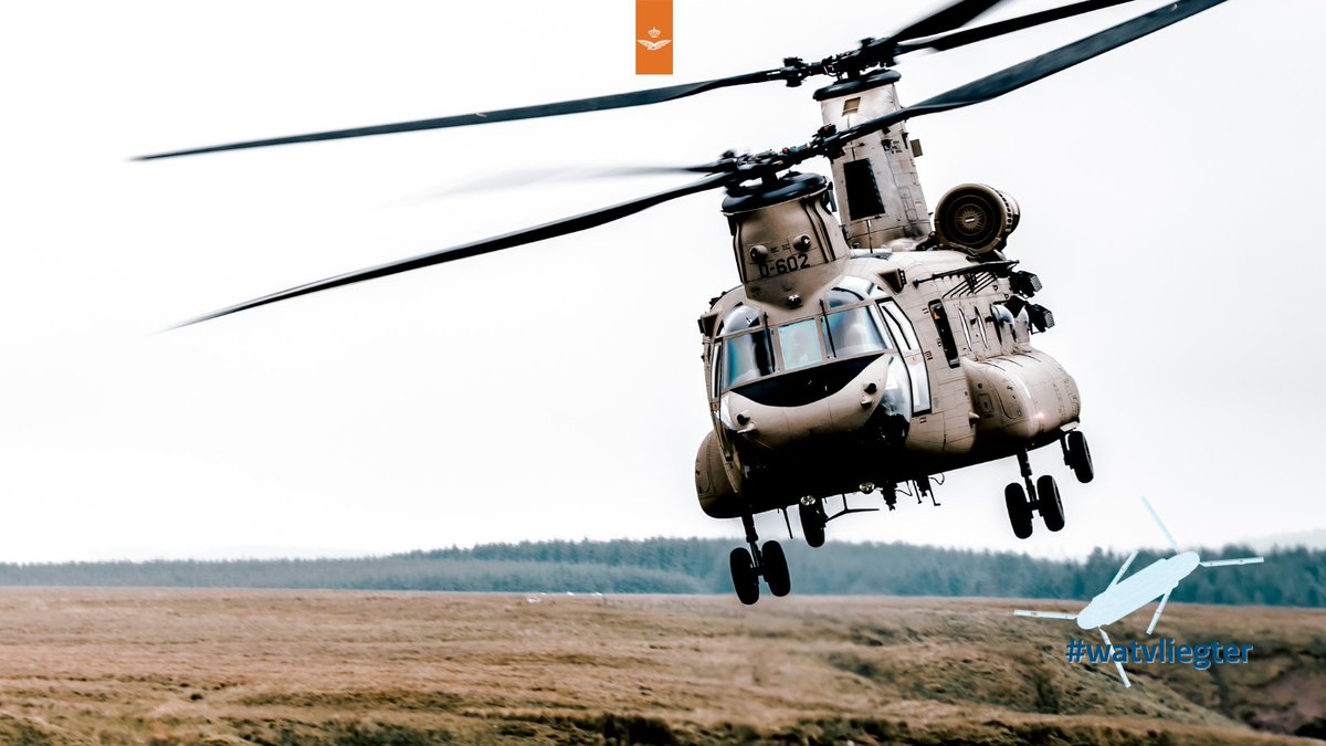 dhcluchtmacht's tweet image. Vanavond zullen twee #Chinook transporthelikopters landen op militair oefenterrein in @gemharderwijk. Door middel van een #FARP (Forward Arming and Refueling Point) worden ze van brandstof voorzien. #watvliegter