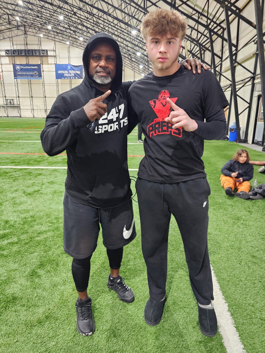 Roman Russek tweet media