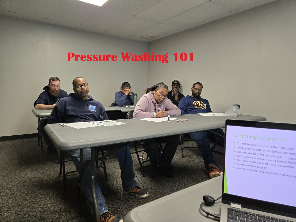 SoapWarehouse's tweet photo. Come join us for educational classes. Class last Friday was Pressure Washing 101. As one attended emailed me later; "Class was great today, I learned so much." Next class will be Friday March 6th Starting a Pressure Washing Business. https://t.co/0ZhiBg9JU2