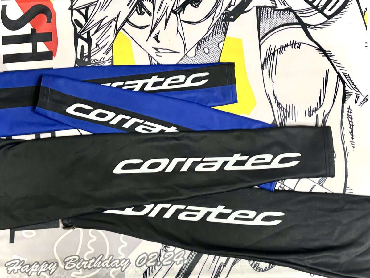 あと私から、今年のお誕生日プレゼント🎁✨
コラ先生のアームカバーとレッグカバー！！！かっちょ良💛💚🥰

あと、夏コミ号乗り換えました…😭
その手続きで今日までバタバタしててお絵描きする時間が…っなんて思ってたのに公式の特大燃料すげぇねw
お誕生日おめでとうございます、大好きです💕