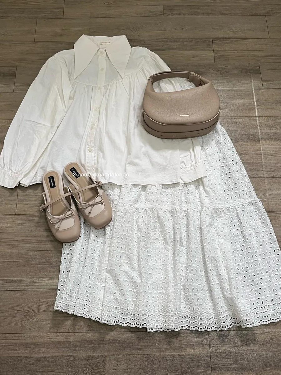 idmagdalenac's tweet photo. in this economy.. mulai nerapin beli baju lebaran yg gampang di mix &amp; match.. biar bisa dipake daily dan gak cuma menuhin lemari😌 https://t.co/ItFSFfKvKX