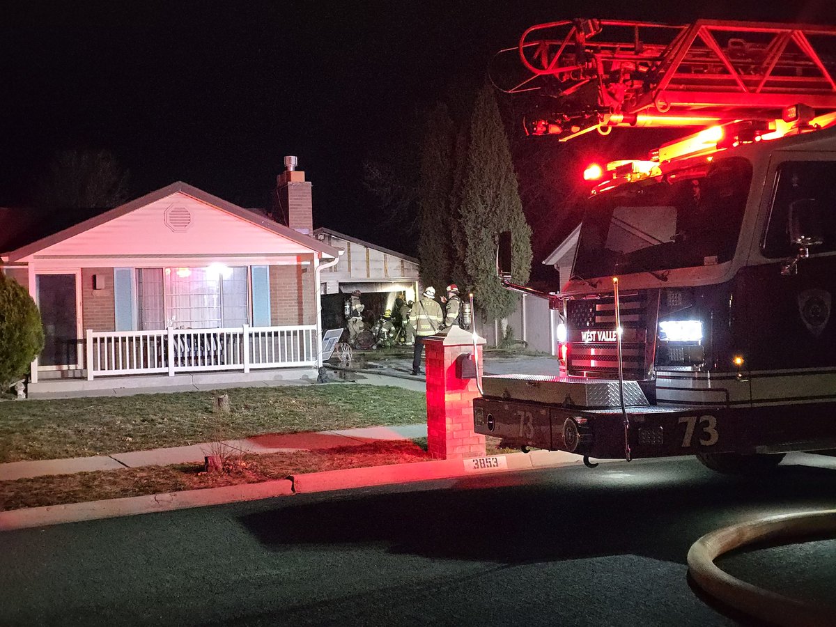 SLCNightWatch's tweet photo. Garage Fire – West Valley City
Time Dispatched: 4:35 a.m.
Crews responded to a garage fire near 3853 South 3700 West. Firefighters arrived to heavy smoke and flames. The roof collapsed during suppression efforts. The fire was put out at 4:55 a.m.
The cause is under investigation. https://t.co/yNlfSoc8Lf