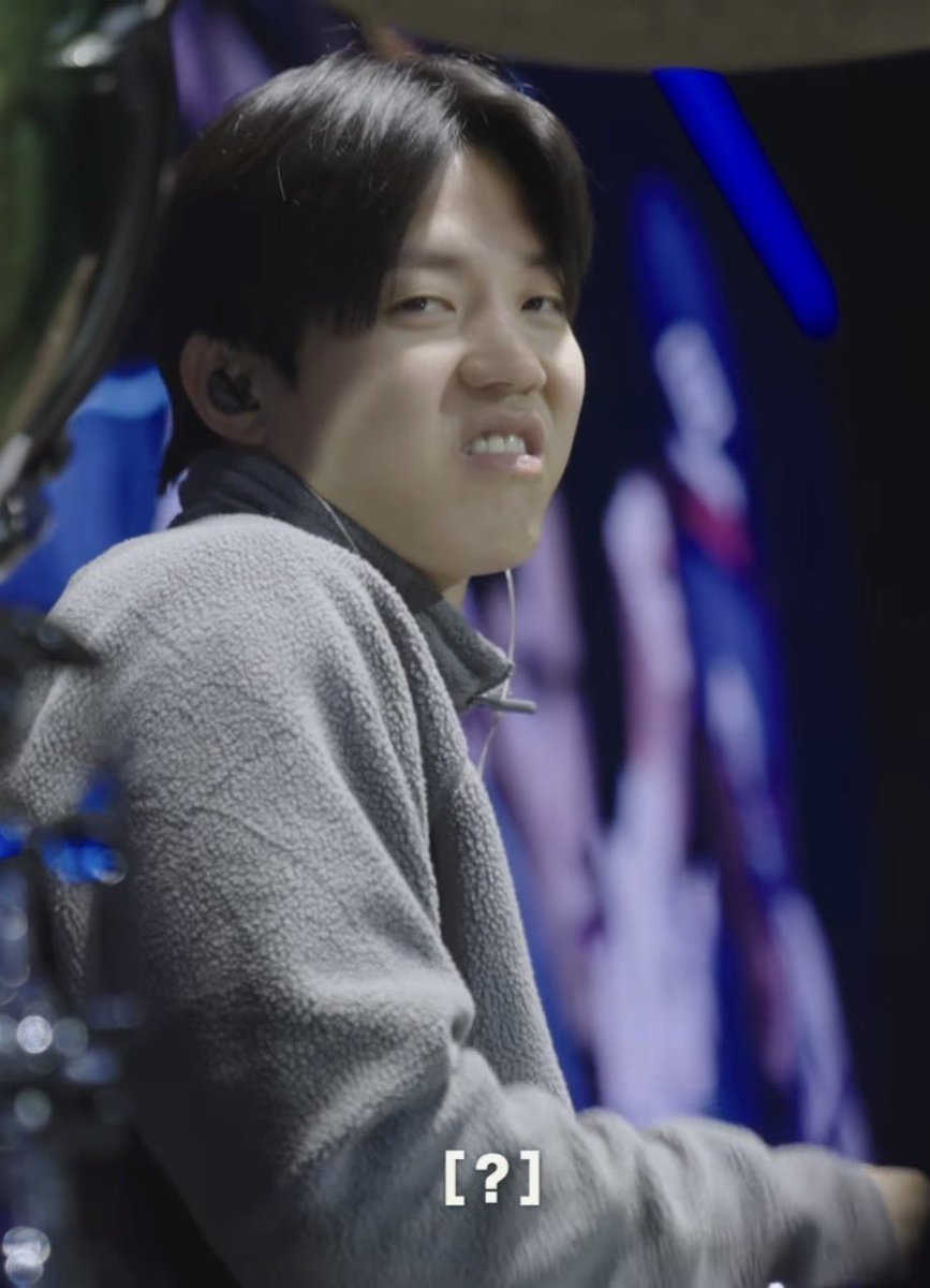 히호하 tweet media