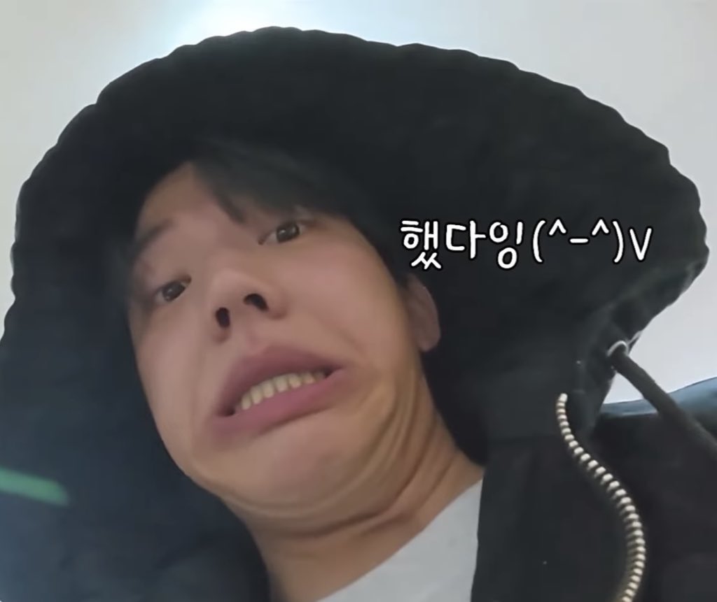 히호하 tweet media