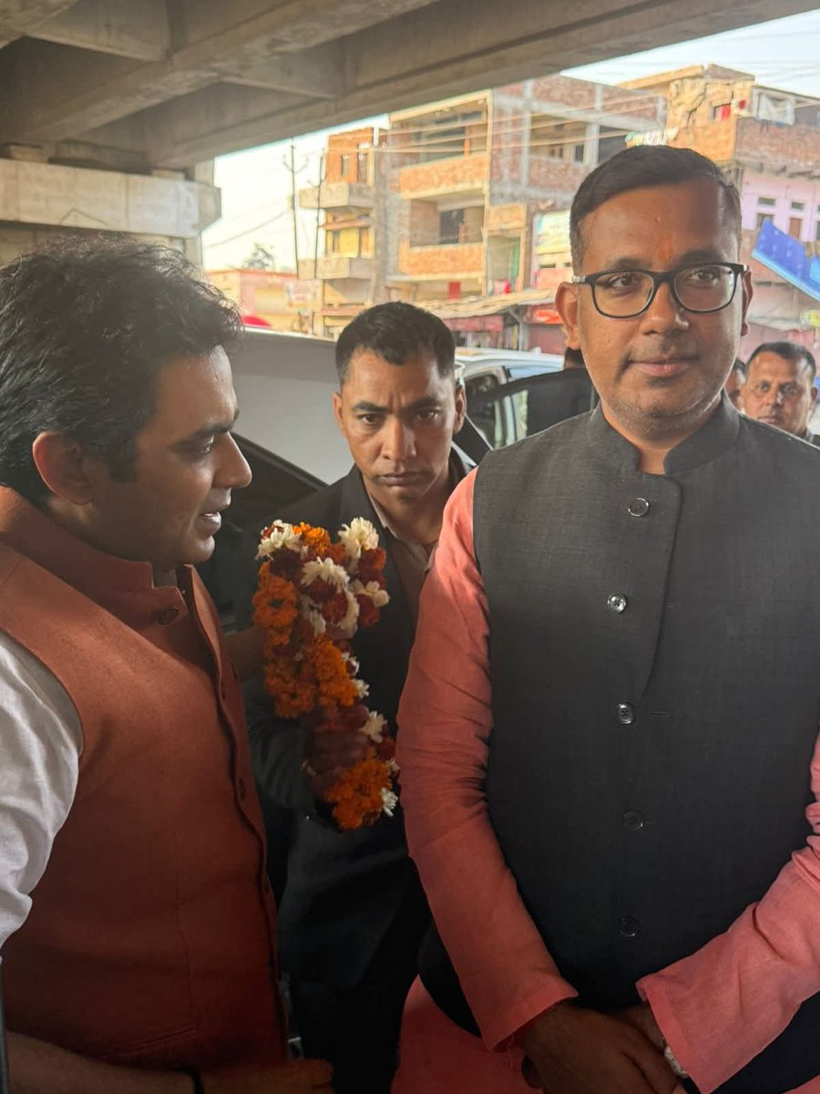 उत्तर प्रदेश भारतीय जनता पार्टी के प्रदेश उपाध्यक्ष व नोएडा से विधायक श्री पंकज सिंह <a href="/PankajSinghBJP/">Pankaj Singh</a> का आज  औराई में स्वागत किया।