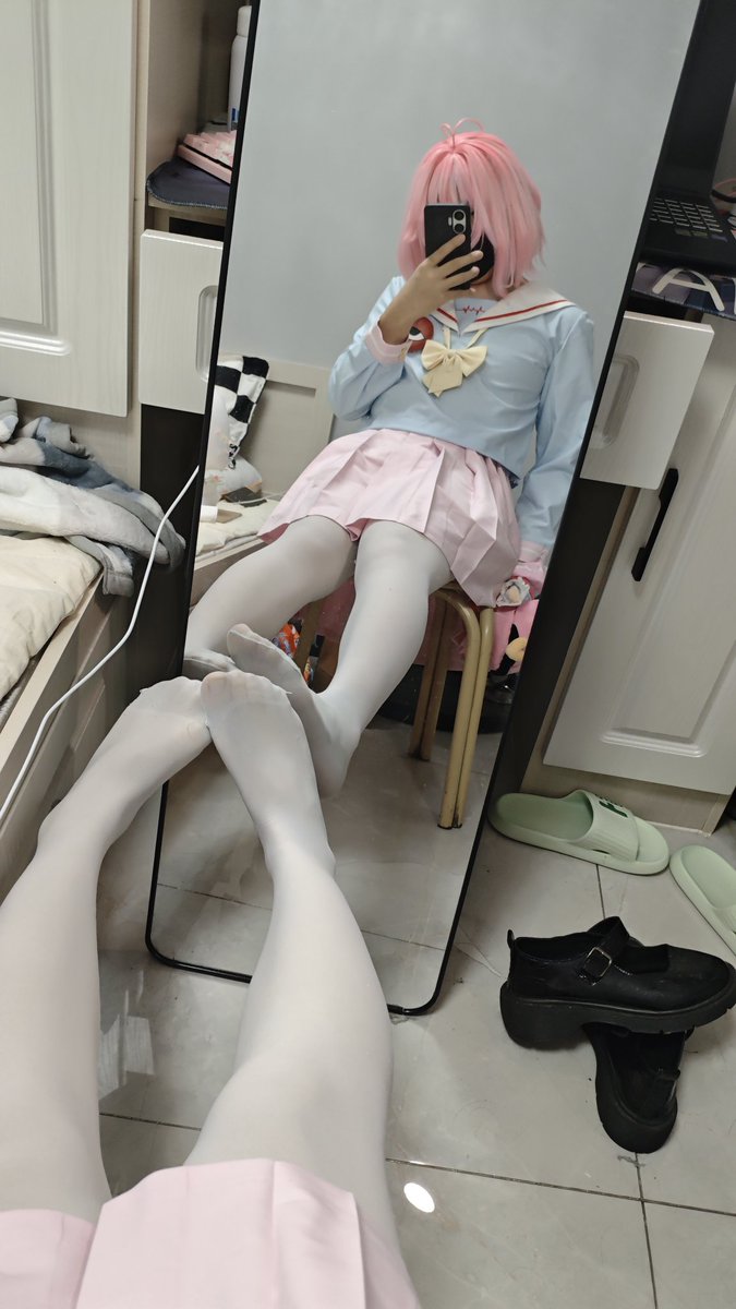 ISACCE7's tweet photo. 关关雎鸠，在河之洲
#女装 #白丝 https://t.co/v9MO8HneaX