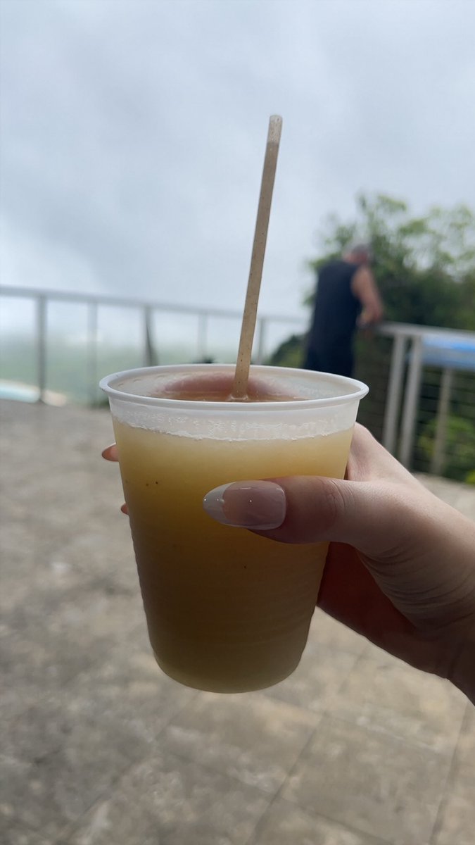 Beelzi_03's tweet image. Here are some pics from St. Thomas 🐝💕✨🏝️🇻🇮☀️