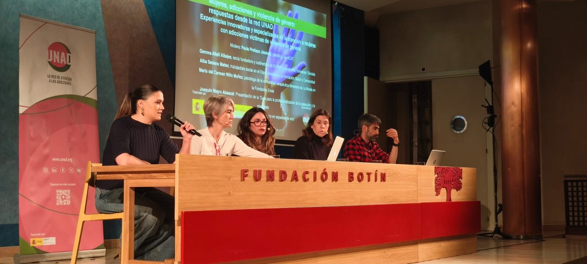 UNADenred's tweet photo. 👩‍🦰El 80% de las mujeres en tratamiento por abuso de sustancias y el 70% con adicciones sin sustancia han sufrido violencia.
Adicciones y violencia de género están profundamente conectadas.

Más de 100 profesionales se han reunido en Santander para coordinar respuestas conjuntas. https://t.co/ILL2JswgZF
