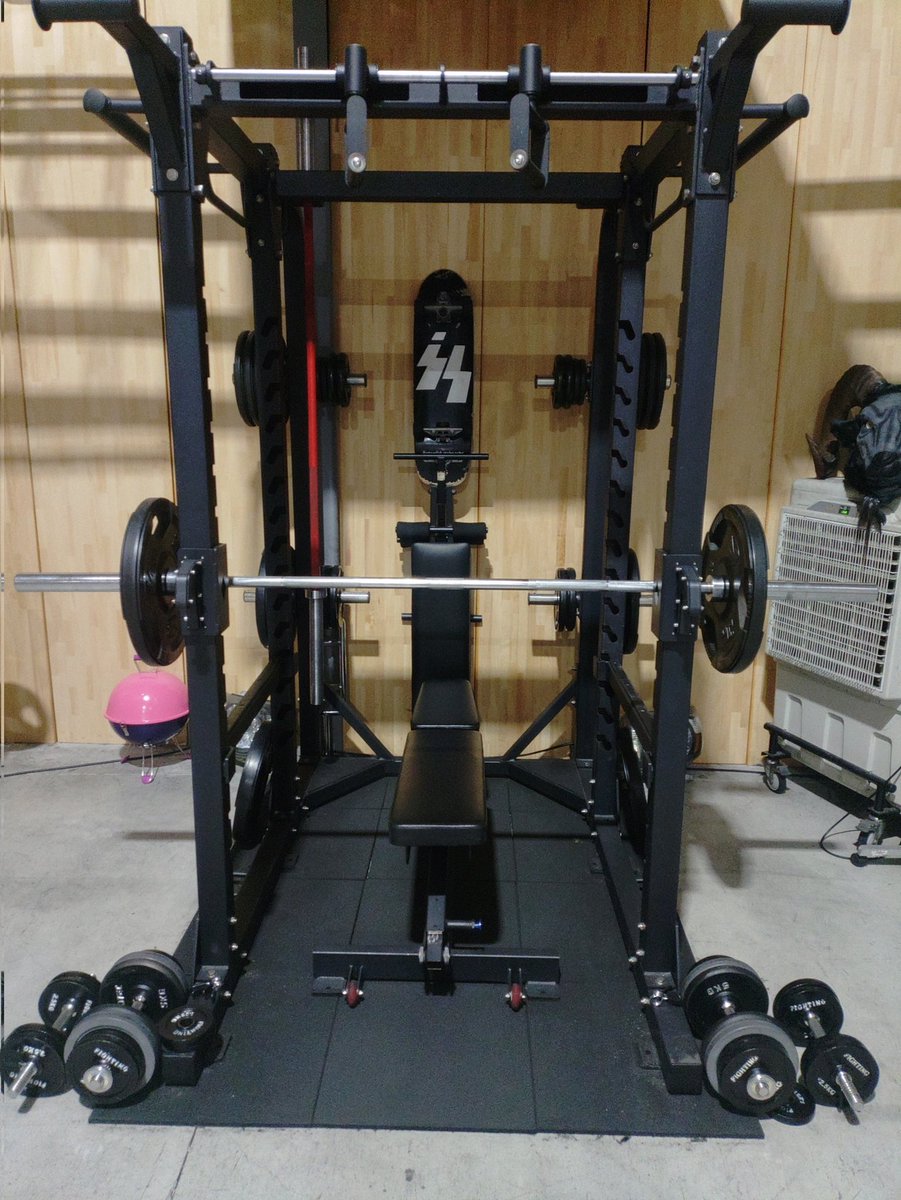 今日のトレーニングはベンチプレス 60kgを20レップス2セット 80kgを10