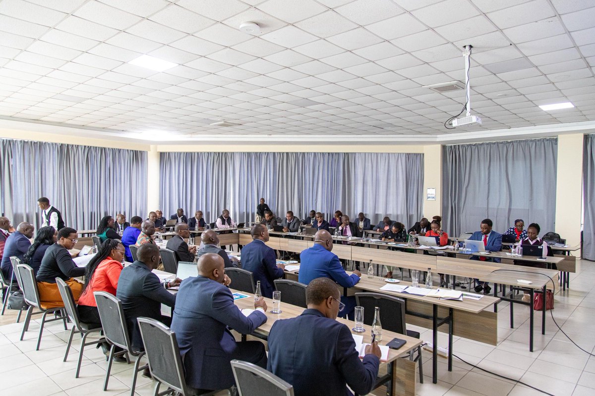 Strengtheneing  Kenya –African  Development  Bank Partnership  To Accelerate  Water And  Sanitation Acess

Principal Secretary  State Department for Water and Sanitation, Mr Julius Korir, CBS <a href="/JKorir_K/">Julius Korir</a> today graced the African Development Bank's <a href="/AfDB_Group/">African Development Bank Group</a> Kenya Strategic