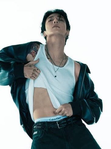 SUAN BANA HIC BISI SORMAYIN AKLIMI ALDI AMK