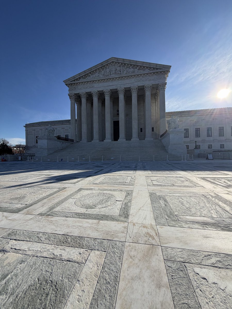 Oil & Water Don't Mix tweet media