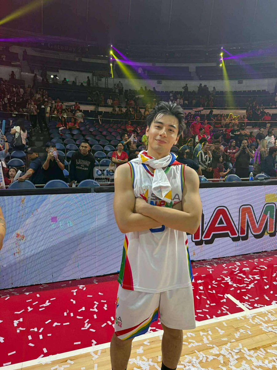 OneSportsPHL's tweet photo. CUTIES ON COURT 🤩

TV actors David Licauco, Wendell Ramos, and Dylan Menor — who is set to take on the lead role in Project Loki — balled out during the MVP Olympics All-Star 2026 game at the Big Dome. | via Mei Lin Lozada/One Sports

#MVPO #MVPO2026 https://t.co/mDQ8dRxmKH