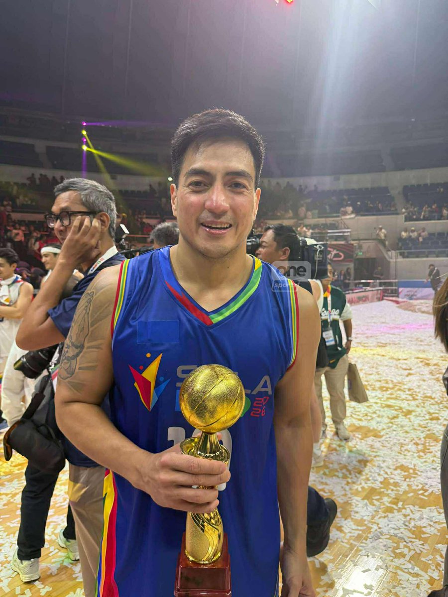 OneSportsPHL's tweet photo. CUTIES ON COURT 🤩

TV actors David Licauco, Wendell Ramos, and Dylan Menor — who is set to take on the lead role in Project Loki — balled out during the MVP Olympics All-Star 2026 game at the Big Dome. | via Mei Lin Lozada/One Sports

#MVPO #MVPO2026 https://t.co/mDQ8dRxmKH