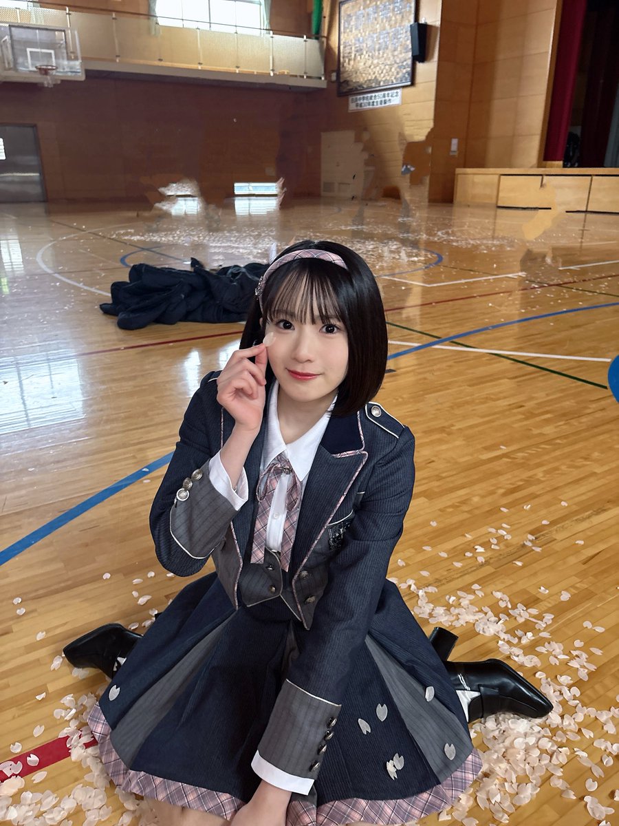 ⭕️ 恵理子です。⭕️ 他の方は購入しないで下さい。 明日は発売日だね🌸