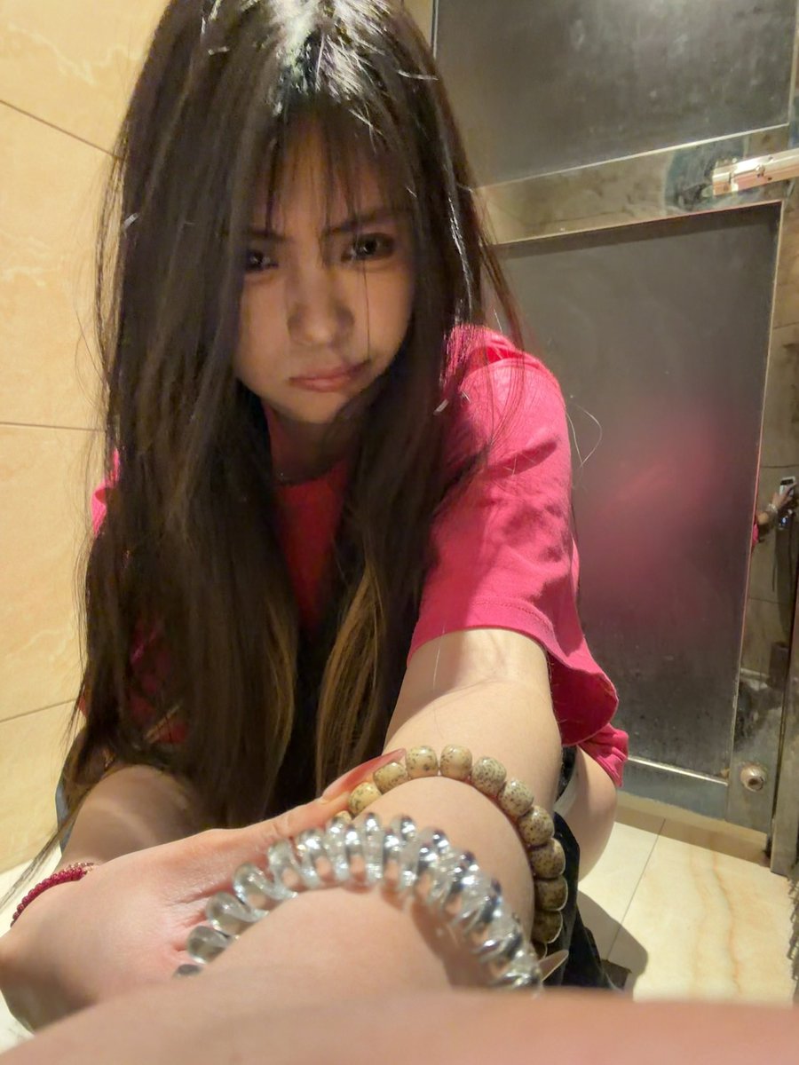 撸管小子艳丽 tweet media