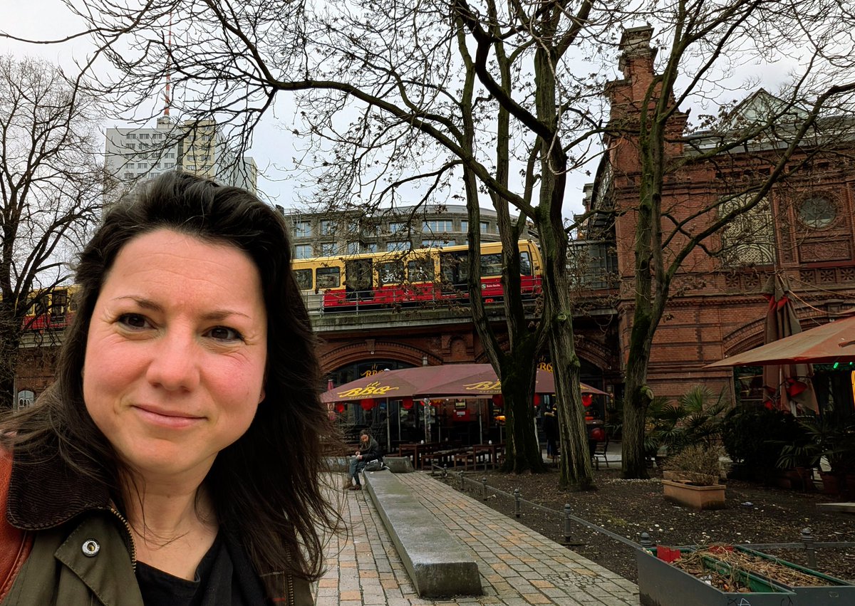 Katja Hoyer tweet media