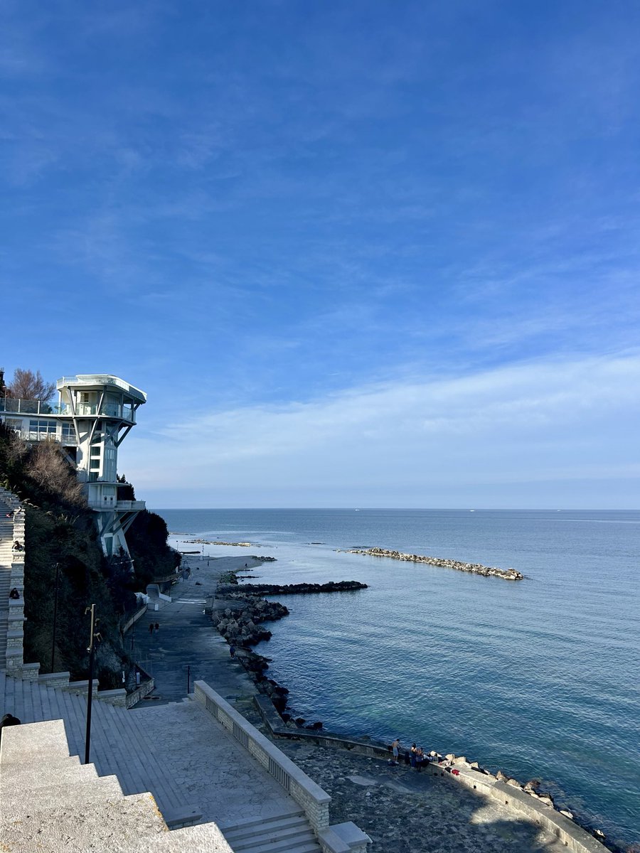 isotta_m's tweet photo. Ci sono giorni in cui il mare è una necessità https://t.co/yGamk8LXAj