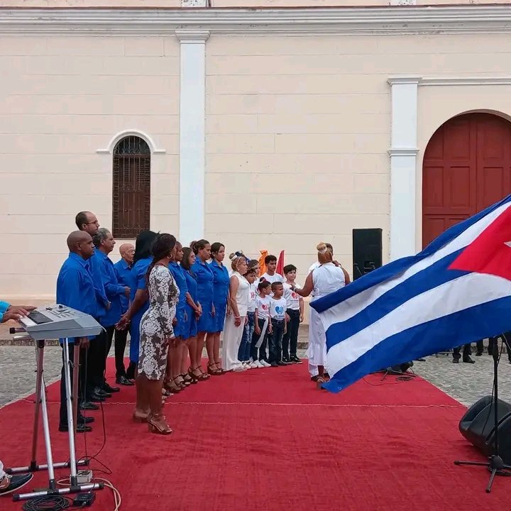 Desde la histórica Plaza del Himno en Bayamo una vez más los jóvenes granmenses junto a las máximas autoridades reafirman el Grito de Independencia. 

#CubaSoberana 
#UJCGranma