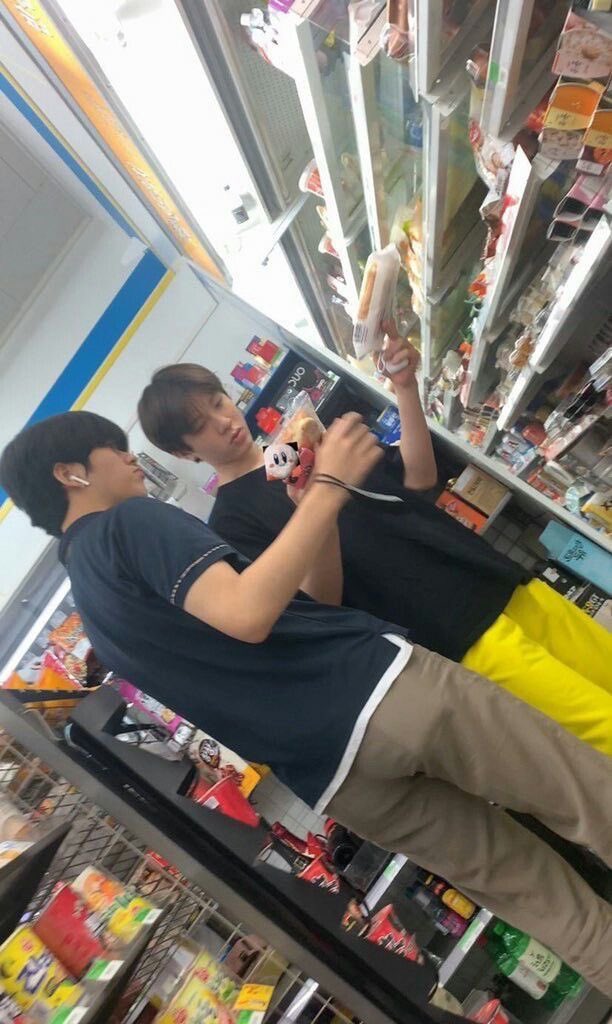 애들 학생때 편의점 목격담이 진짜 너무 귀엽다