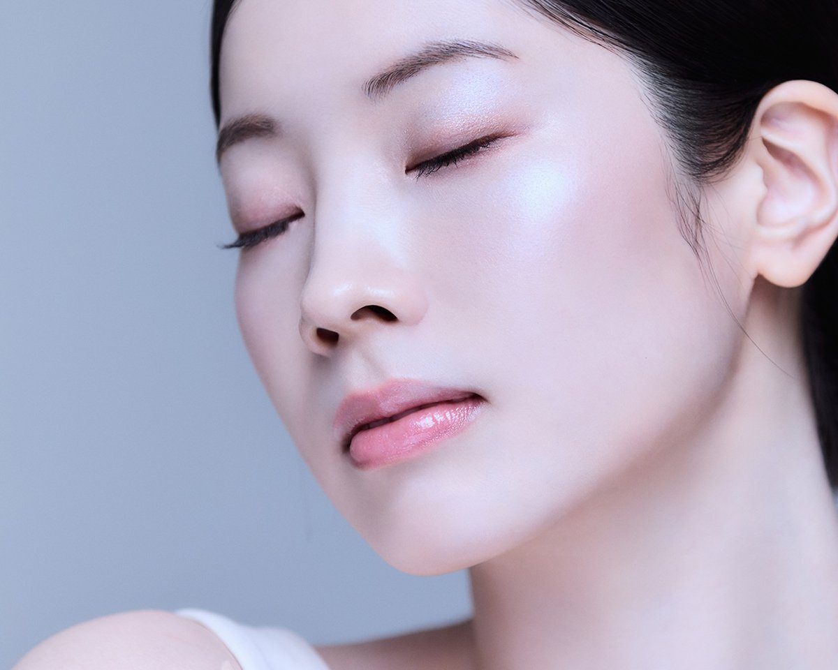 VOGUE JAPAN tweet media