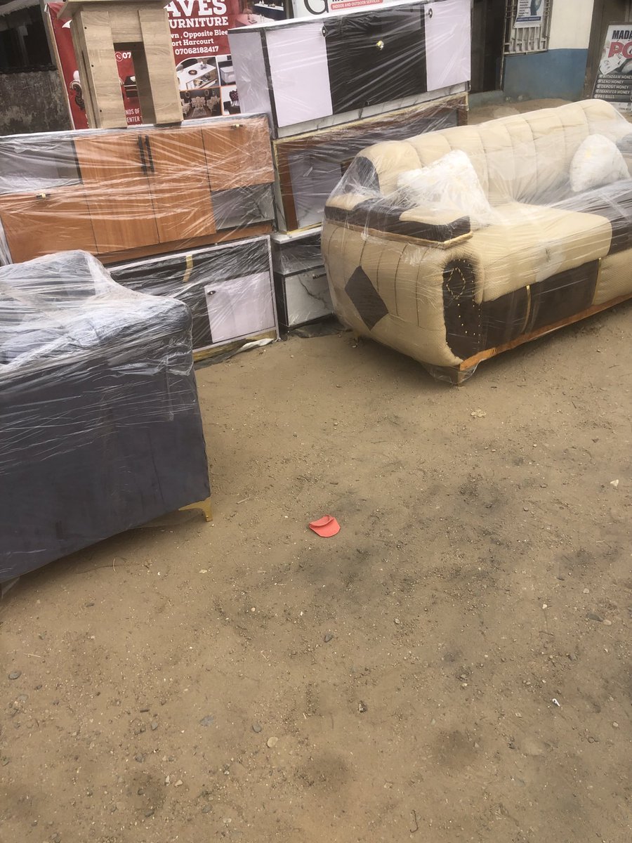 Shop is open today💋💋💋

Come and buy 5 or 100 furnitures from us

Our first furniture giveaway is loading soon…

Help retweet to benefit from this…🙏🏼🙏🏼