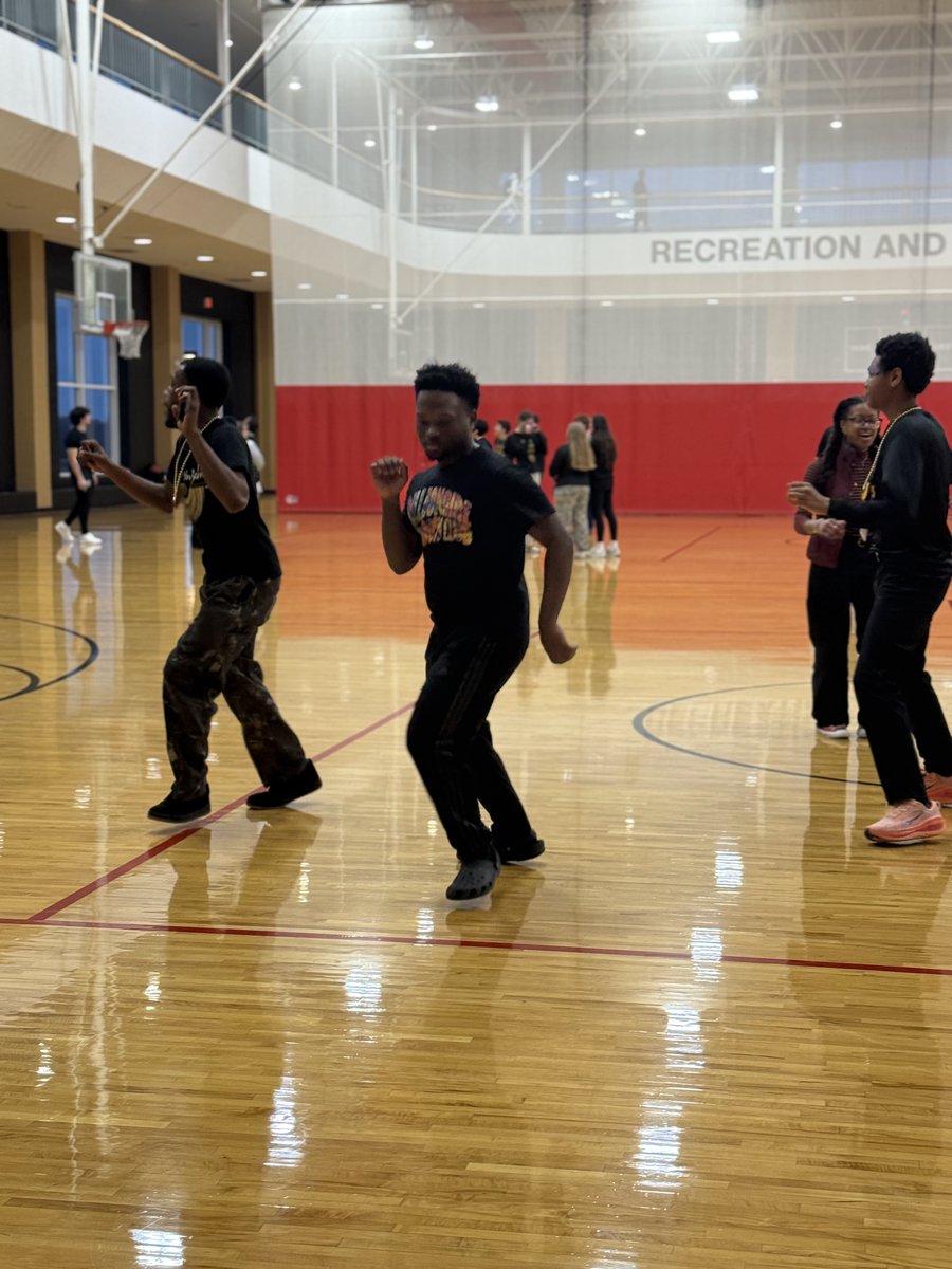 Dr. Amy Thompson tweet media